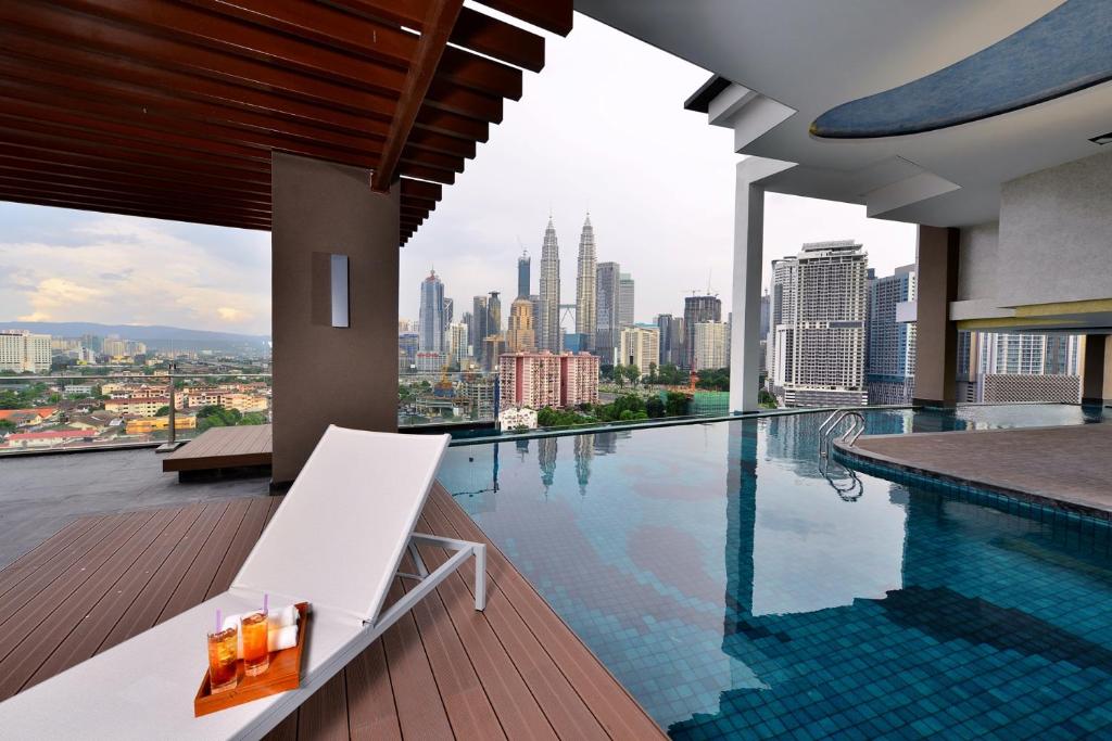 Tamu Hotel & Suites Kuala Lumpur - image 7