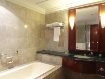 Kl Empire Suite at Times Square - image 12