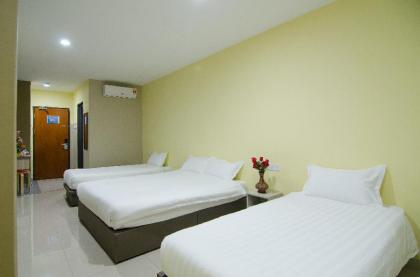 Hotel Raja Bot - image 17