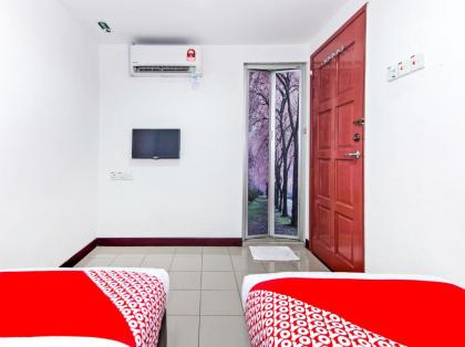 OYO 321 Hotel DElegant - image 19