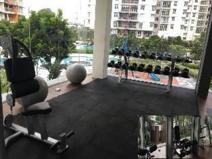 Family Friendly Stay near Midvalley KLCC - image 2