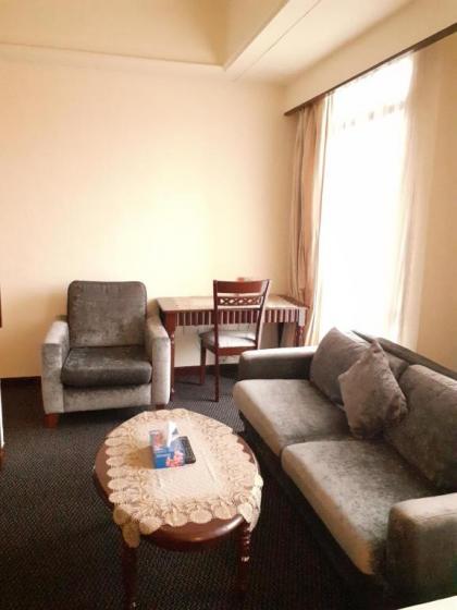 peaceful service suite at times square - image 17