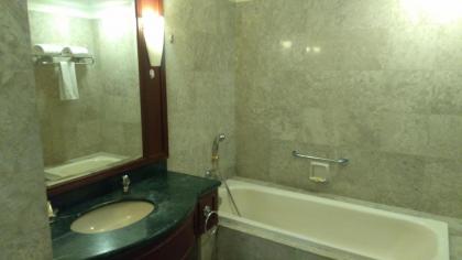 peaceful service suite at times square - image 2