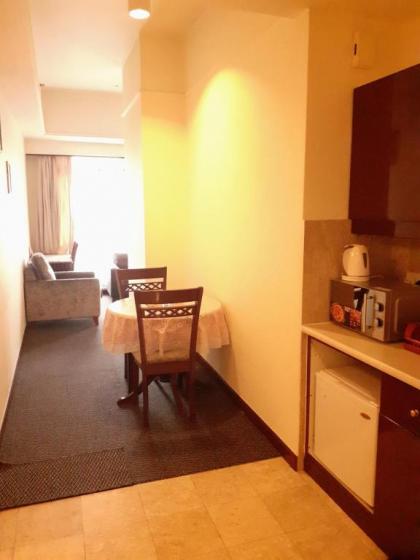 peaceful service suite at times square - image 5