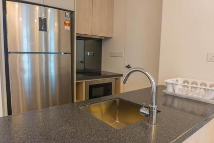 Robertson Premier Suites by Subhome - image 10