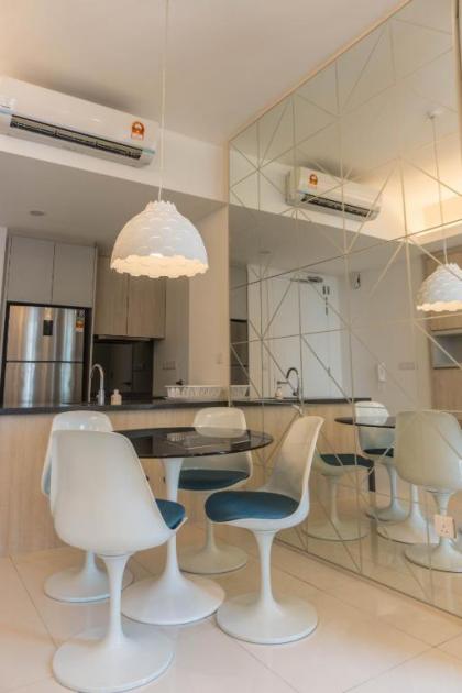 Robertson Premier Suites by Subhome - image 12