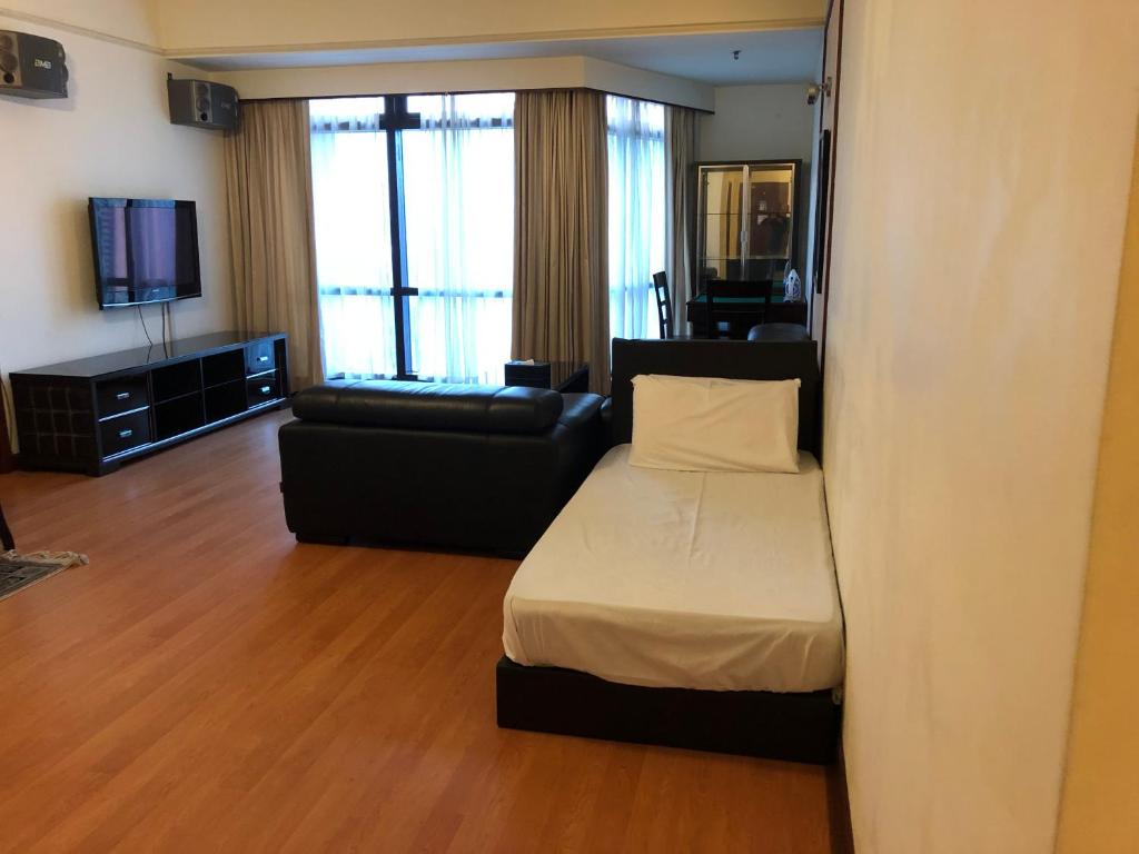 Comfort Service Apartment at Times Square KL - image 4