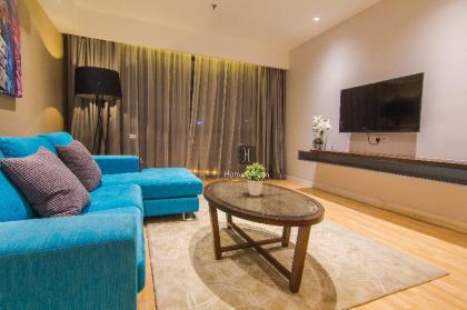 D'Majestic Suite by GuestReady - image 15