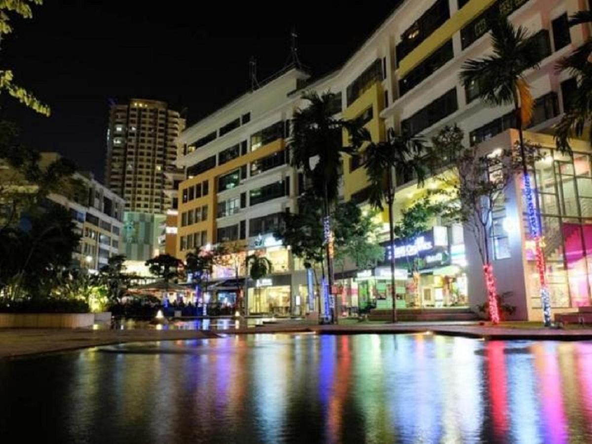 Puchong 8-12 pax 5min LRT Cozy Apartment IOI Mall - main image