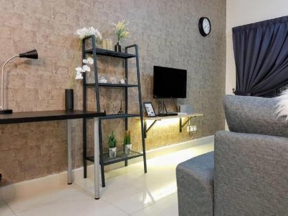 Puchong 8-12 pax 5min LRT Cozy Apartment IOI Mall - image 21