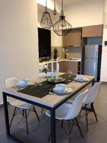 Sentrio Suite S-Home Holiday  - image 12