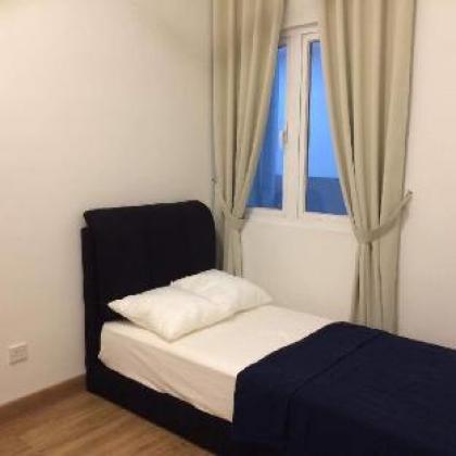 Sentrio Suite S-Home Holiday  - image 3