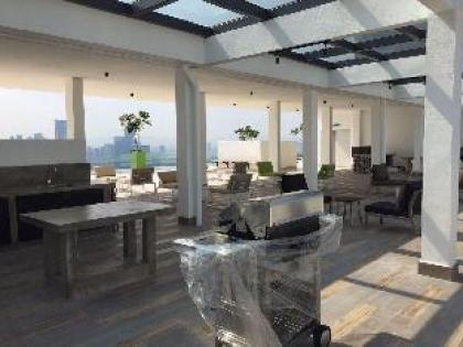 KLHome with KLCC stunning view @ TeLseHomeKL - image 11