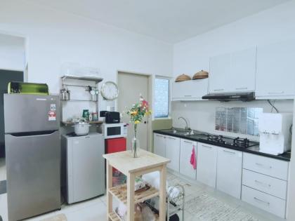 Khailily Hillview Guesthouse KLIA & Sepang Circuit - image 21