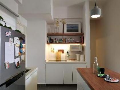 The Elephant's Nook - A Cozy Studio Unit