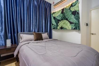 Lovely 3-bedroom condo with pool for 8 pax Cheras - image 26