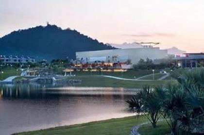 Lulu Hotel in DESA PARKCITY - image 5