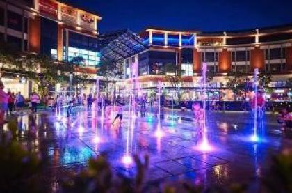 Lulu Hotel in DESA PARKCITY - image 8