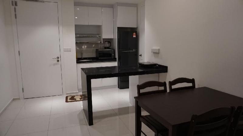 Hala Robertson Suites - image 5