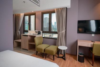 Mpalace Hotel - image 18