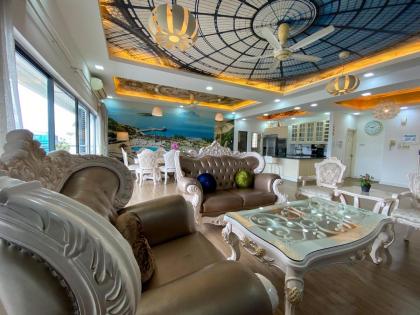 Puchong Setiawalk Penthouse with 14 pax big group - image 21