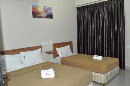 OYO 43929 Adak Hotel - image 13