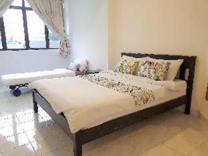 *Great* Location BUKIT BINTANG 2 Bedroom Apartment - image 14