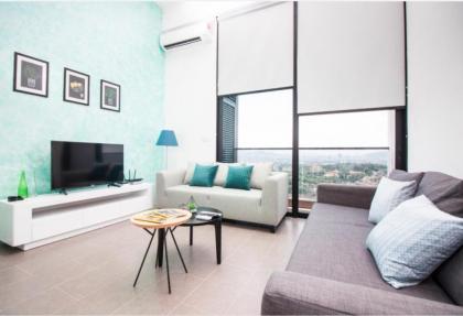 Lynhomes 31 EST Bangsar LRT Deluxe Duplex Loft  