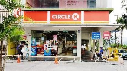 Studio with carpark opposite Empire Damansara - image 16