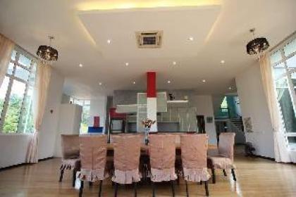 The Garden Homestay - image 3