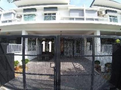 KATTA KAYU HOMESTAY  - image 2