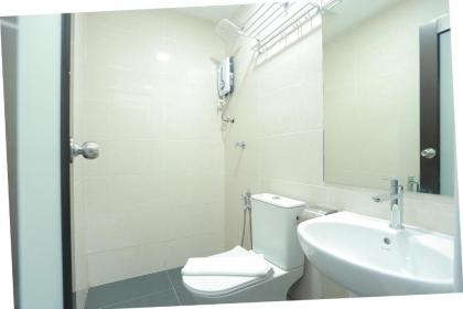 Bitz Bintang Hotel - image 15