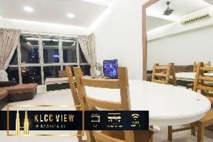 Amazing KLCC View @ Regalia KL - image 12
