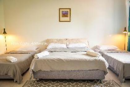 BNB Cozy Homestay @ Emerald West (WiFi) - image 2