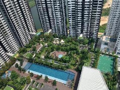 Lakeville Residences 3R2B with superb balcony - image 7
