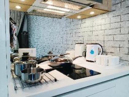 Desa parkcity 1-4pax  cozy suite Plaza arkadia - image 11