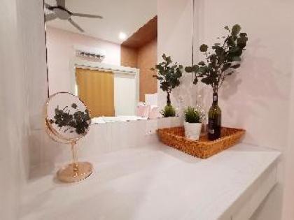 Desa parkcity 1-4pax  cozy suite Plaza arkadia - image 9