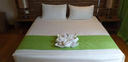 Staycation with Infinity Pool at Regalia Suites KL - image 6