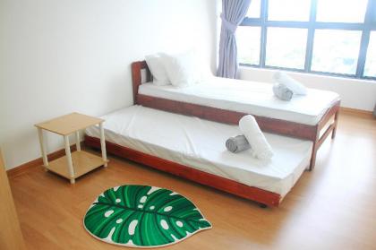 Amour Suite@EkoCheras* SkyPool* MRT* WiFi*4-6pax - image 22