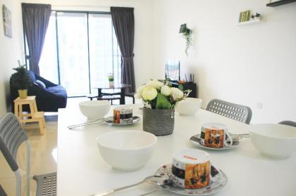 Amour Suite@EkoCheras* SkyPool* MRT* WiFi*4-6pax - image 25