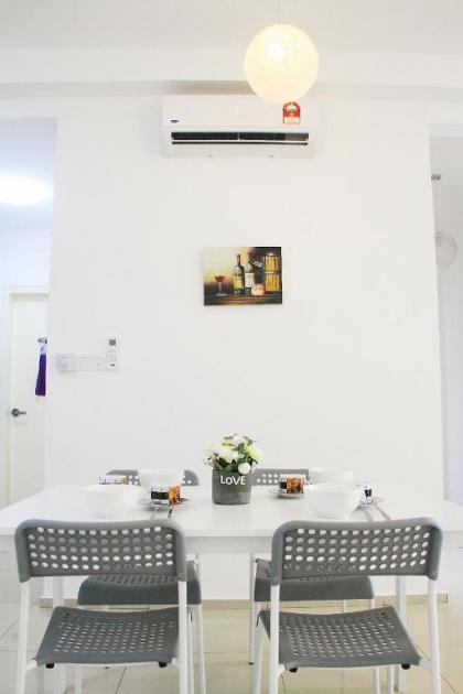 Amour Suite@EkoCheras* SkyPool* MRT* WiFi*4-6pax - image 30