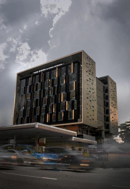 KLoe Hotel - image 3