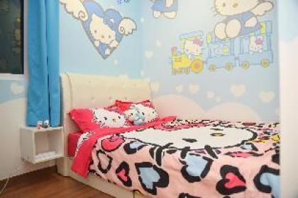 Play at HELLO KITTY Fun House 5 mins Mid Valley - image 2