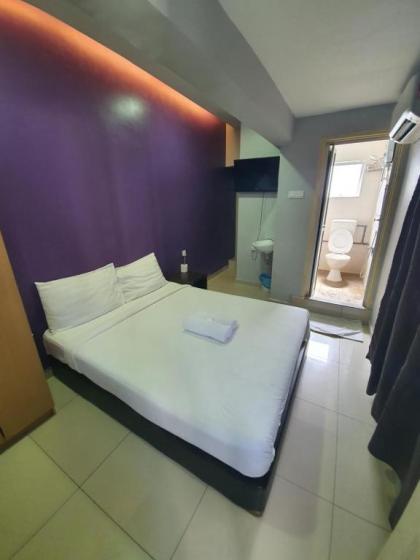 SPOT ON 90138 Hotel Elwarda Klcity - image 9