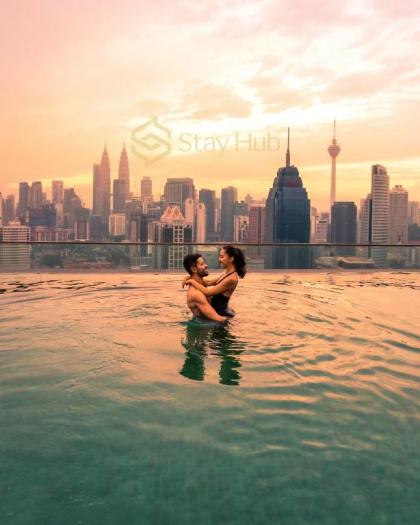 Regalia Residence The Sky Pool Suite - image 7