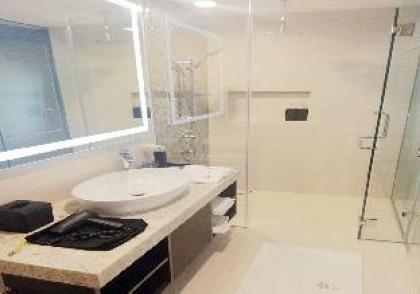 STAR????Suites KLCCenterOne bedroom TwinTowerView  - image 10