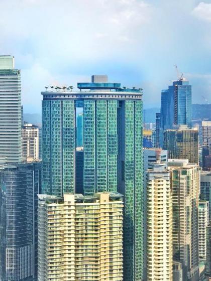 Sky Suites at KLCC by Like Home - image 19