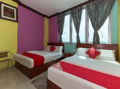 OYO 679 Saujana City Hotel - image 12