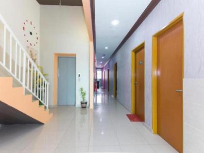 OYO 679 Saujana City Hotel - image 19