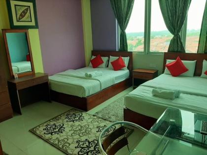 OYO 679 Saujana City Hotel - image 2